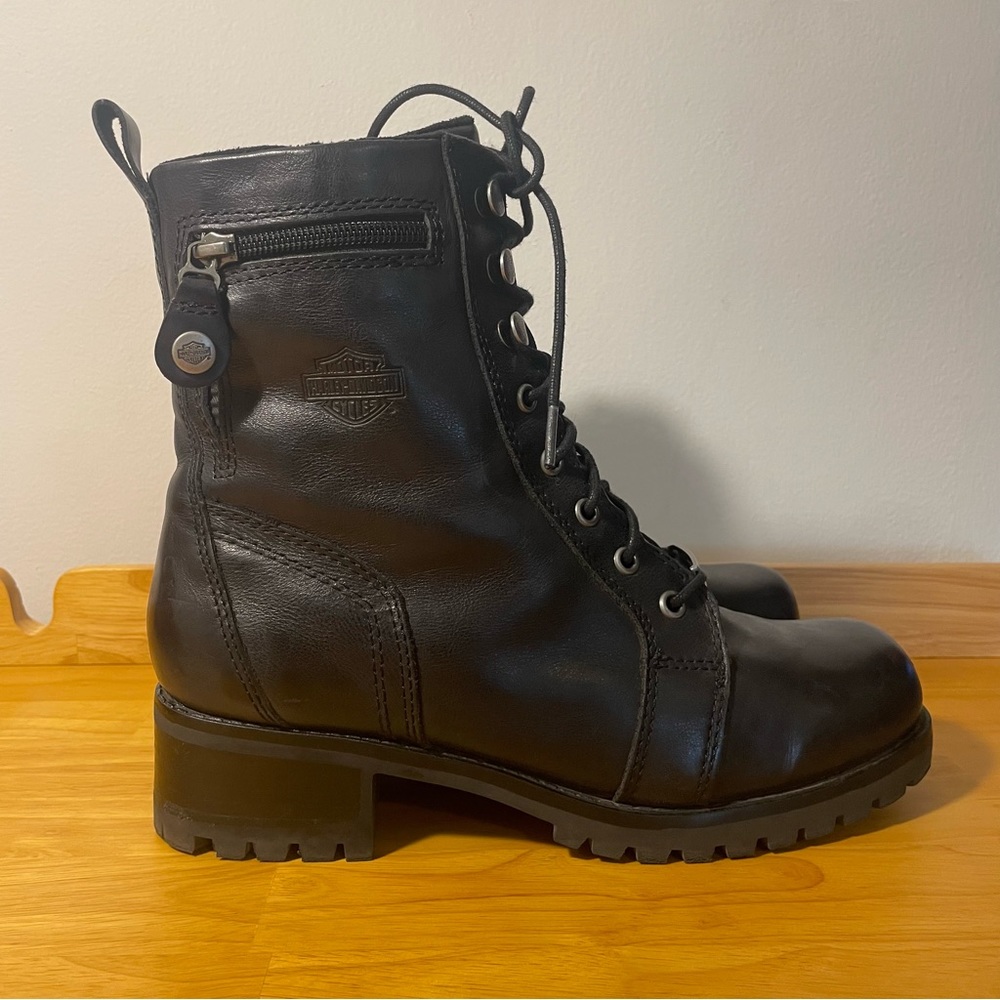 Harley Davidson women’s black leather boots size 10